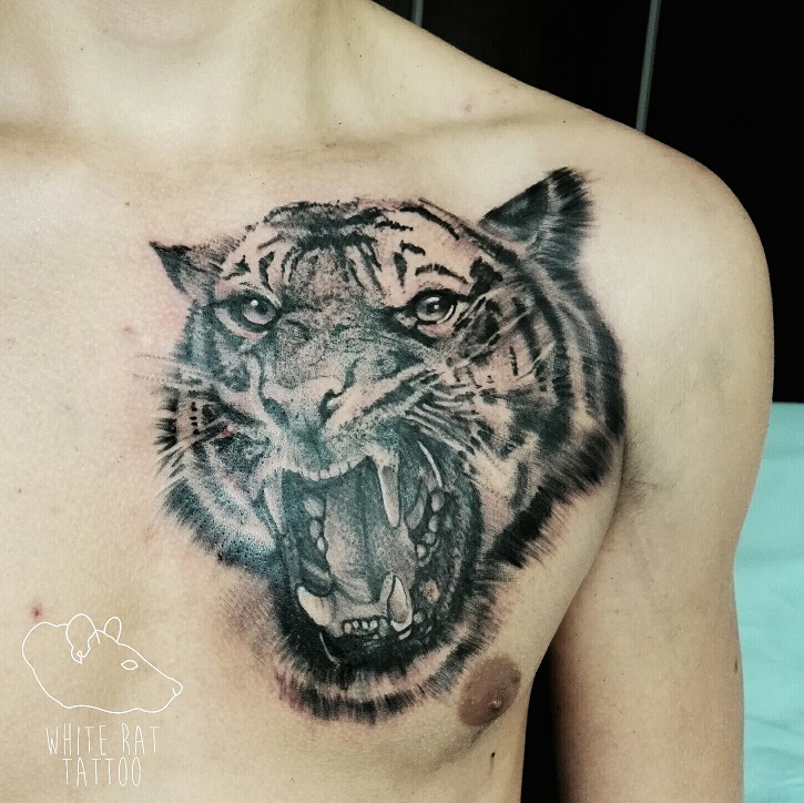 Tatuaż tygrysa wykonany przez Agatę Kacperczyk w studio tatuażu White Rat Tattoo Warszawa