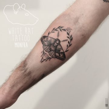 Monika Michniewicz Studio Tatuażu Warszawa White Rat Tattoo Tatuaż Ćma (3)