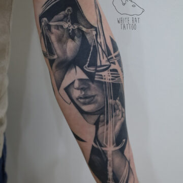 White Rat Tattoo Studio Tatuażu Warszawa Tomek Realistyczny Tatuaż Temida
