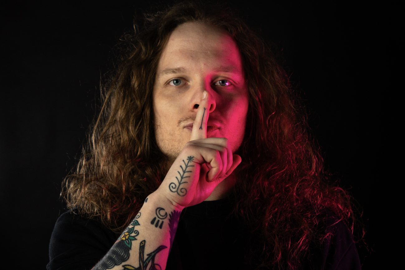 Tatuator studia tatuażu White Rat Tattoo w Warszawie Cezary Speruda profilowe 2